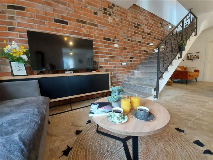 House K1, for 8 persons
