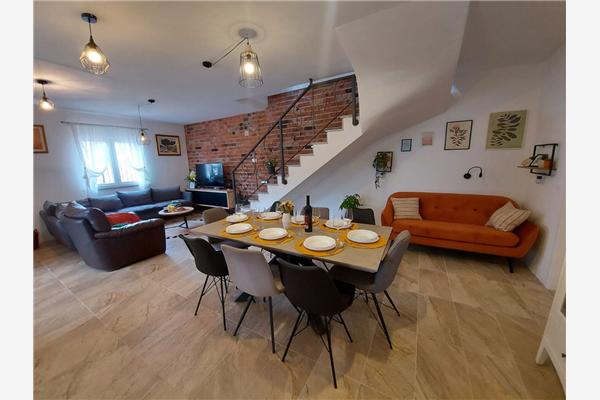 House K1, for 8 persons