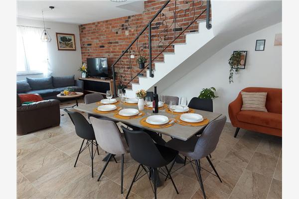 House K1, for 8 persons