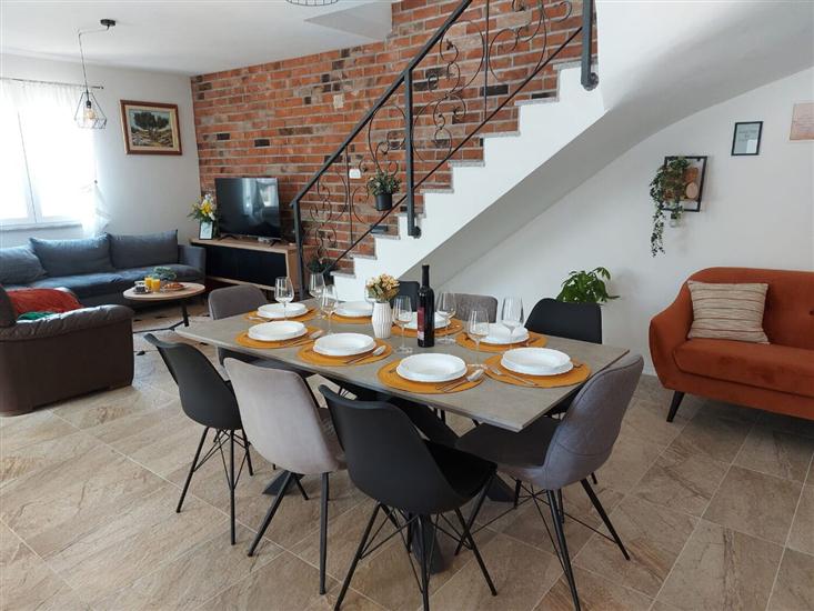 House K1, for 8 persons