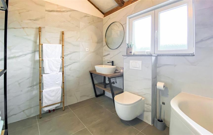 House K1, for 8 persons