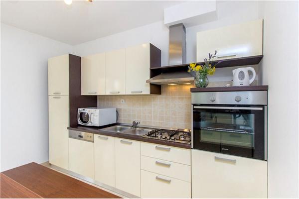 House K1, for 8 persons