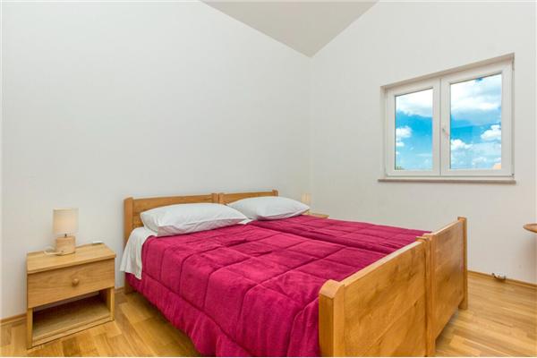 House K1, for 8 persons