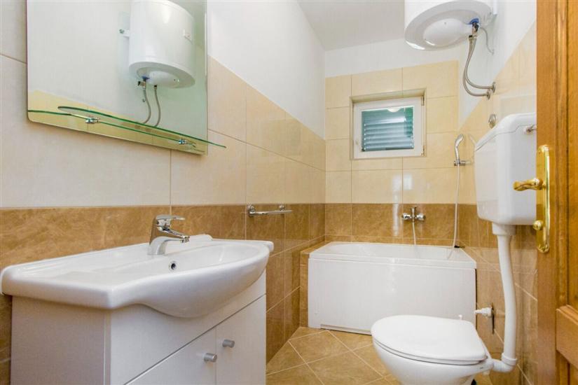 House K1, for 8 persons