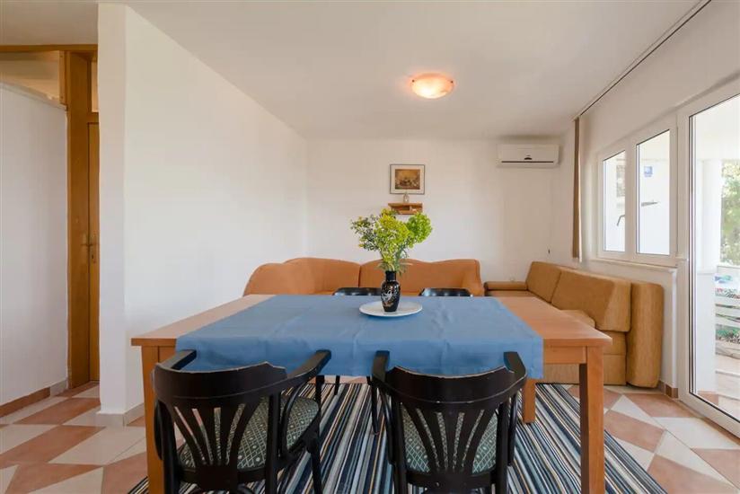 Apartment A1, for 3 persons
