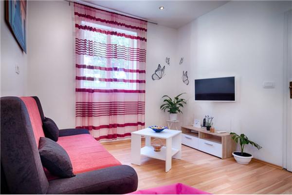 House K1, for 8 persons