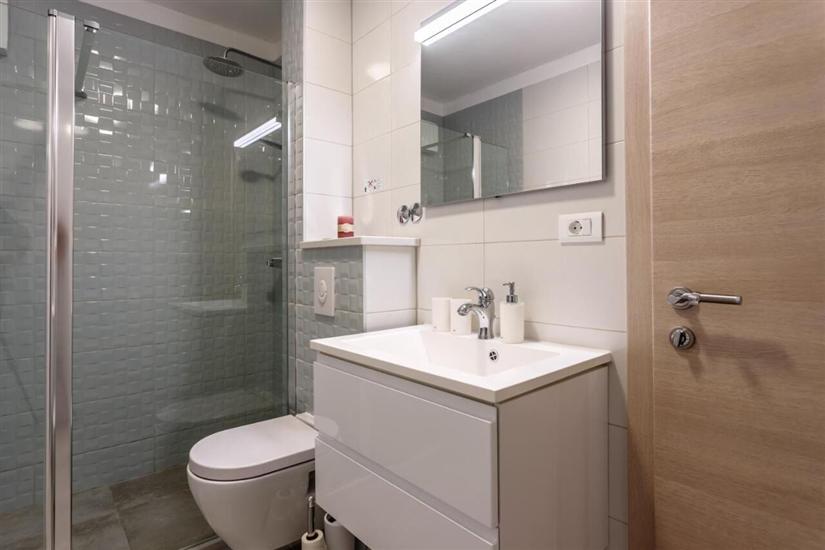 House K1, for 8 persons