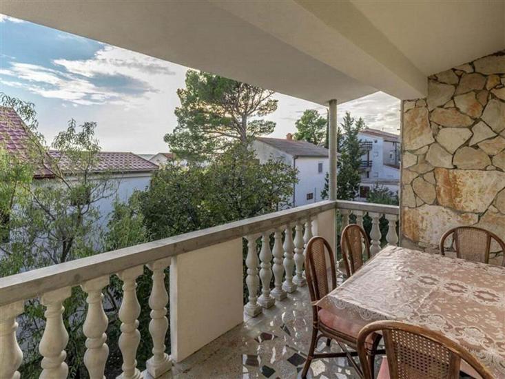 Apartment A3, for 5 persons