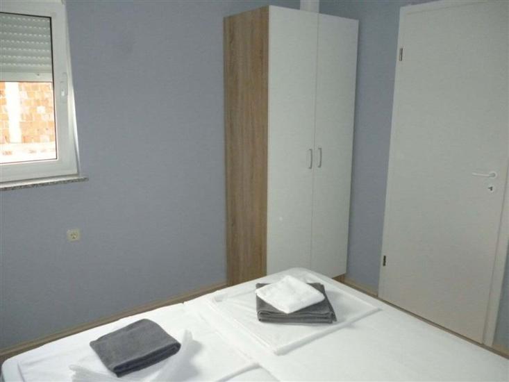 Apartment A3, for 5 persons