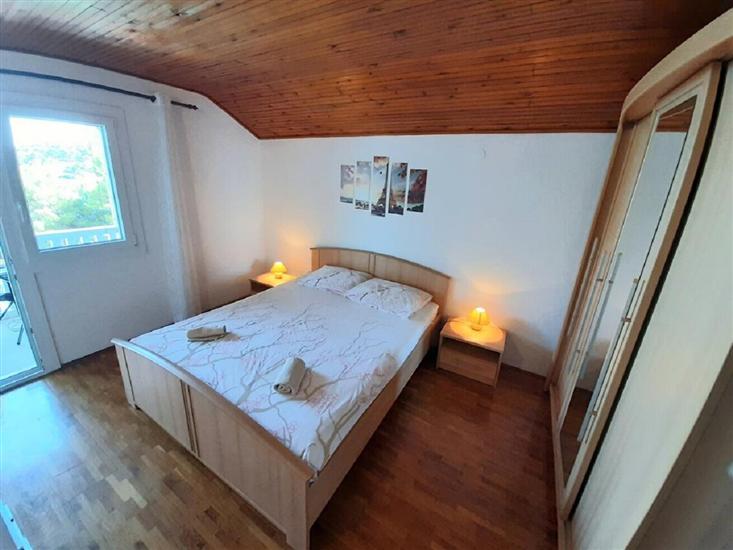 Apartment A2, for 3 persons