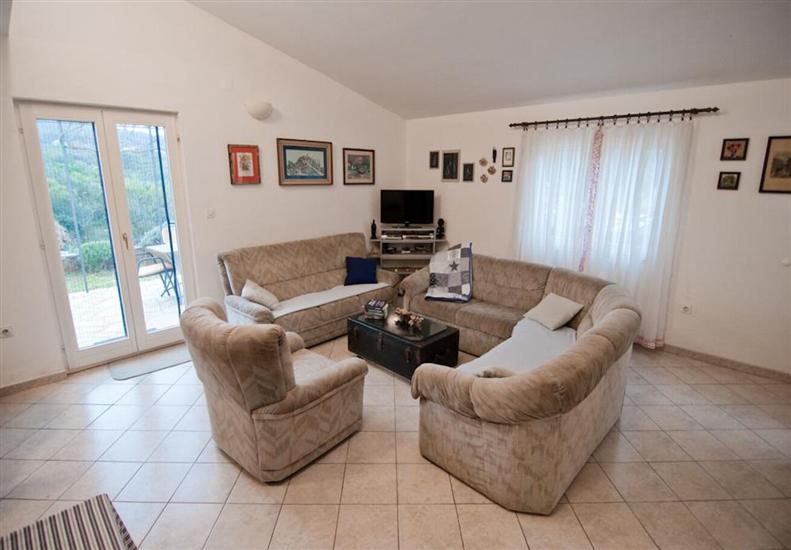 Apartment A1, for 6 persons