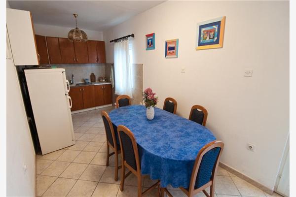 Apartment A1, for 6 persons