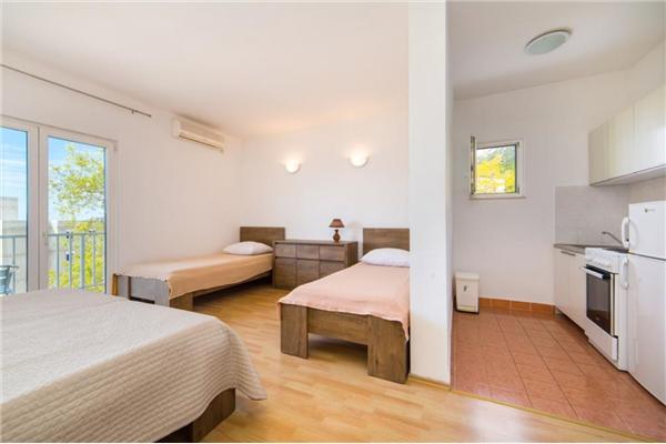 Apartment A4, for 4 persons