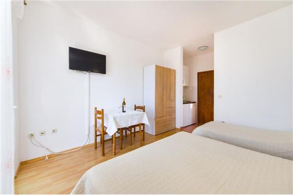 Apartment A5, for 3 persons
