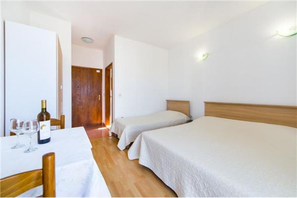 Apartment A5, for 3 persons