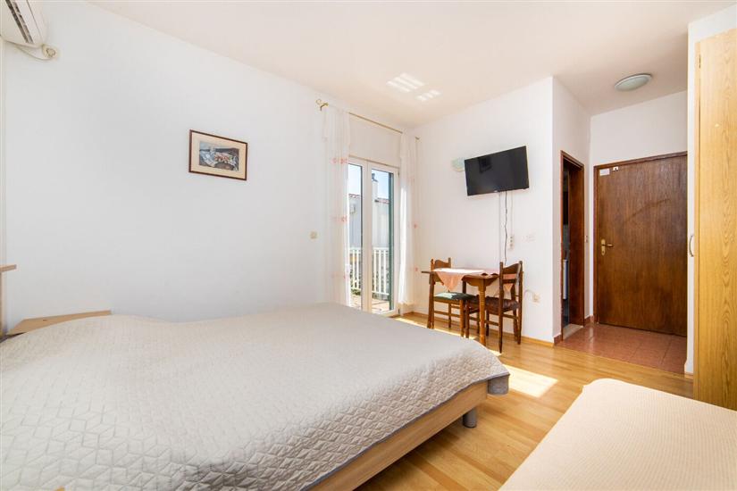 Apartment A6, for 3 persons