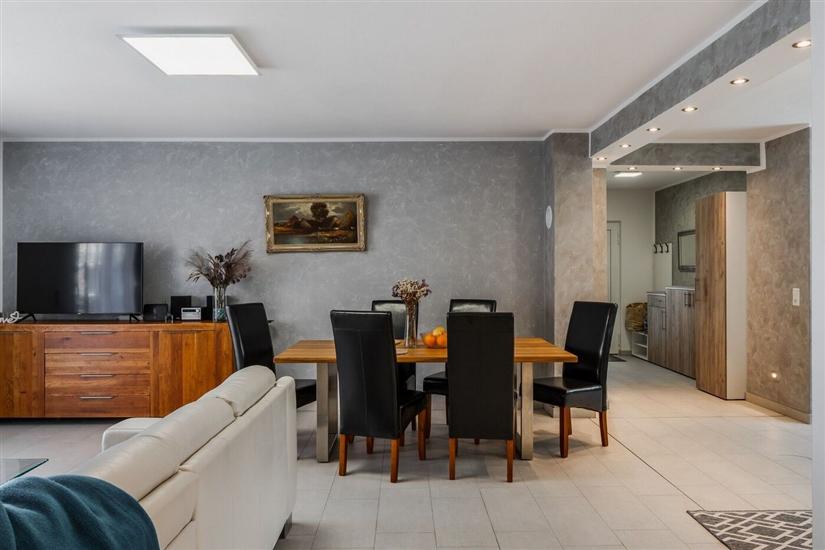 Apartment A1, for 6 persons