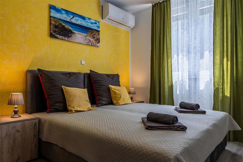 Apartment A1, for 6 persons