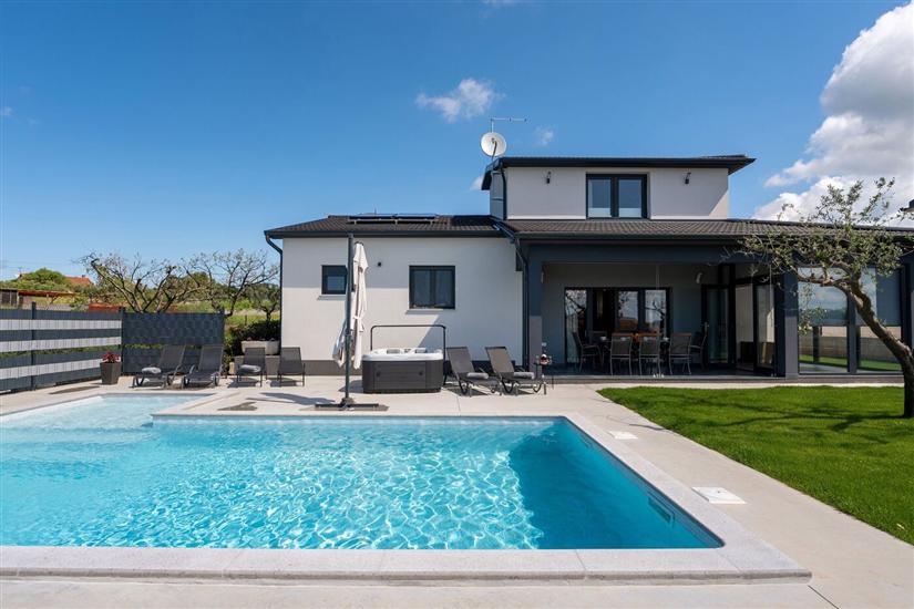 Villa Jasminka s bazenom i  whirlpool-om