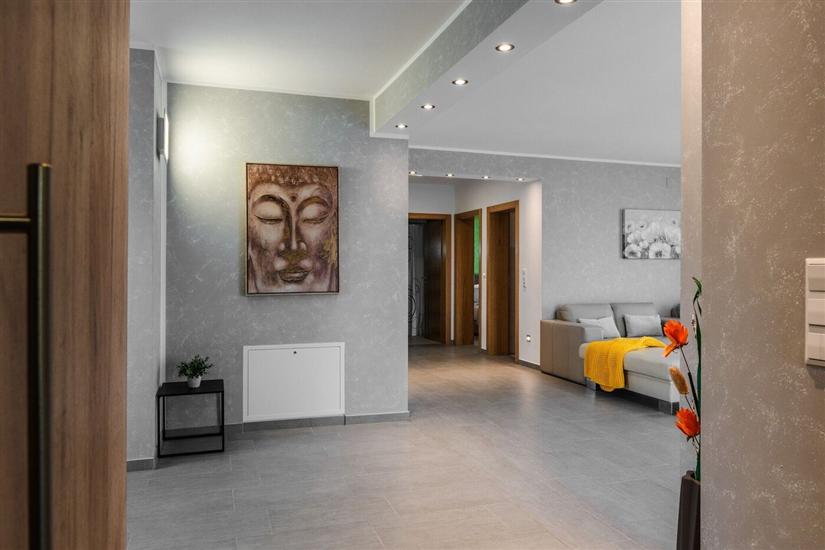 Apartment A2, for 6 persons