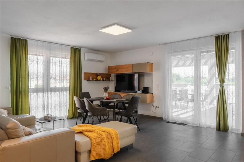 Apartment A2, for 6 persons