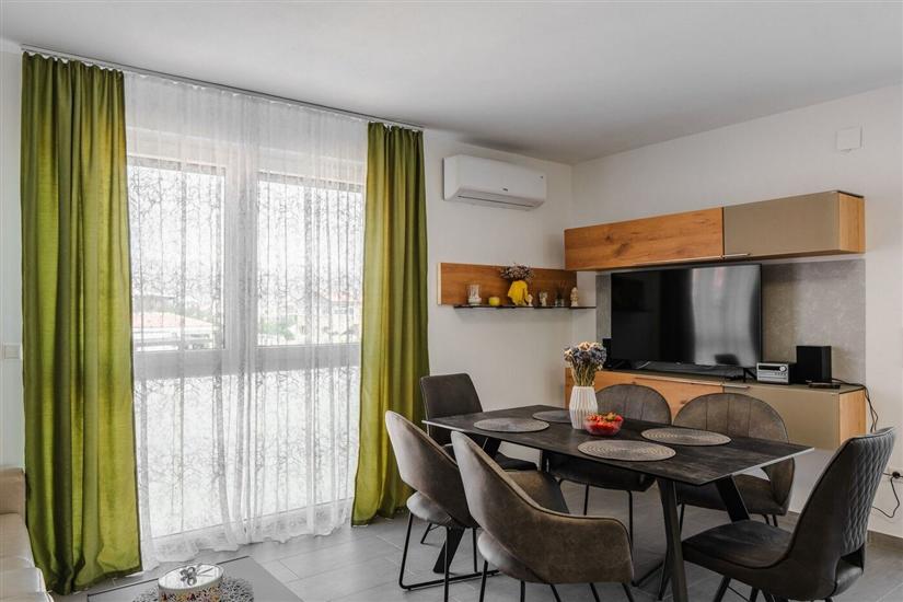 Apartment A2, for 6 persons