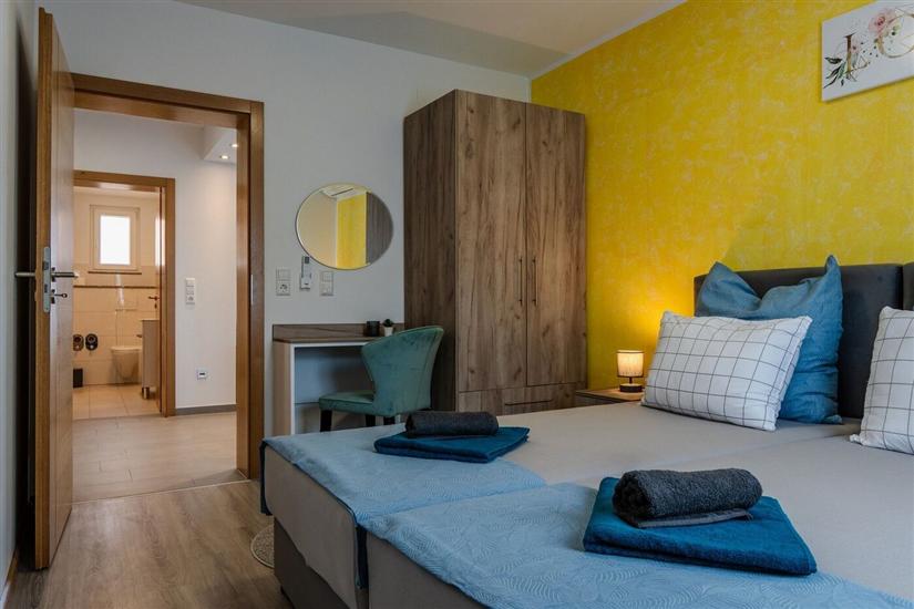 Apartment A2, for 6 persons