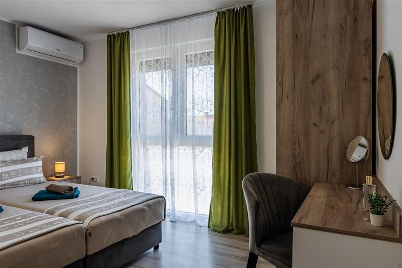 Apartment A2, for 6 persons