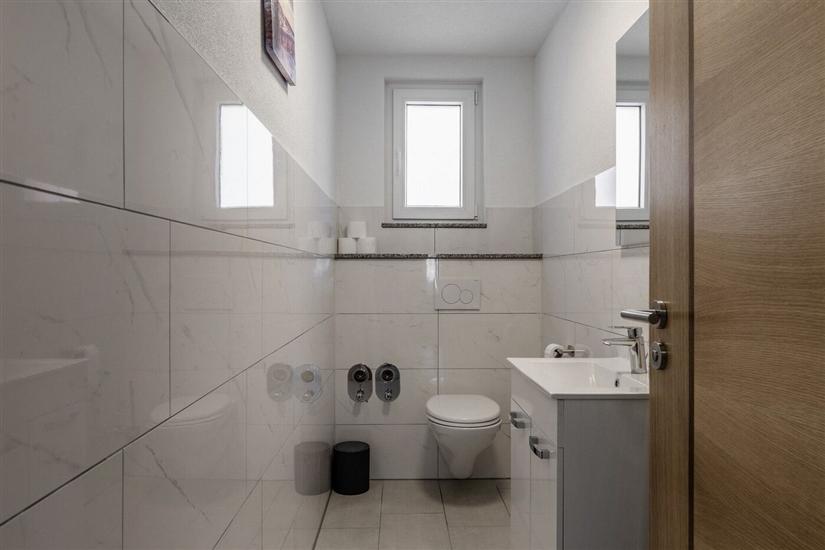 Apartment A2, for 6 persons