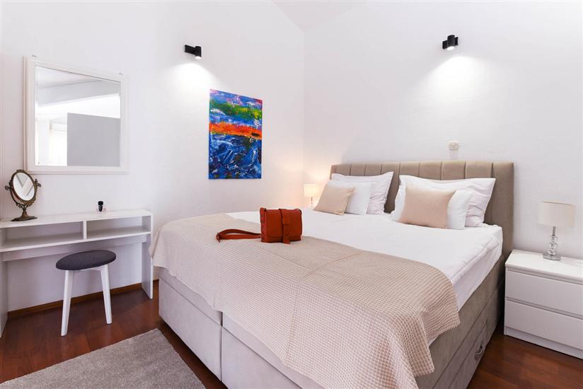 House K1, for 5 persons