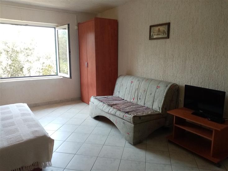 Apartment A2, for 3 persons