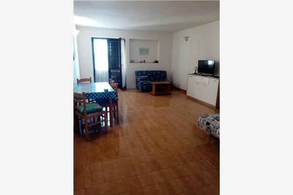 Apartment A3, for 5 persons