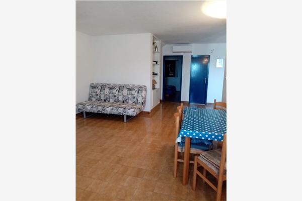 Apartment A3, for 5 persons
