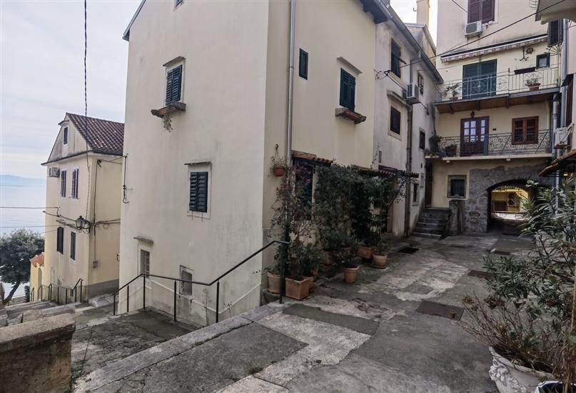 Apartments Near the sea