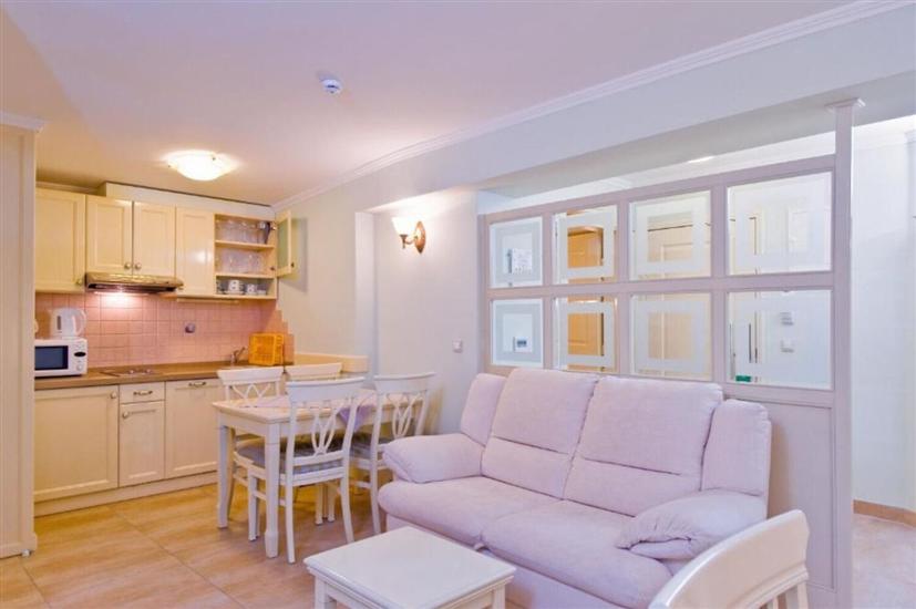 Apartment A9, for 3 persons