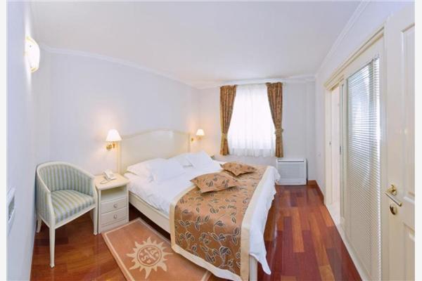 Apartment A12, for 4 persons