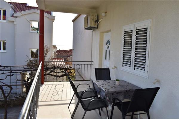 Apartment A1, for 5 persons
