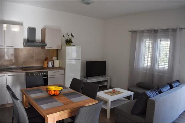 Apartment A1, for 5 persons