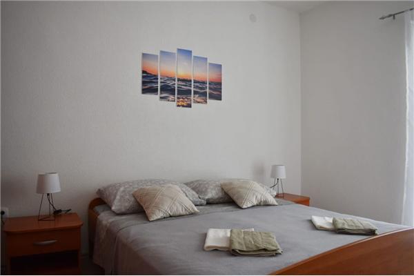 Apartment A1, for 5 persons