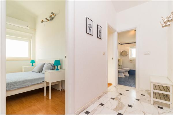 Apartment A1, for 5 persons
