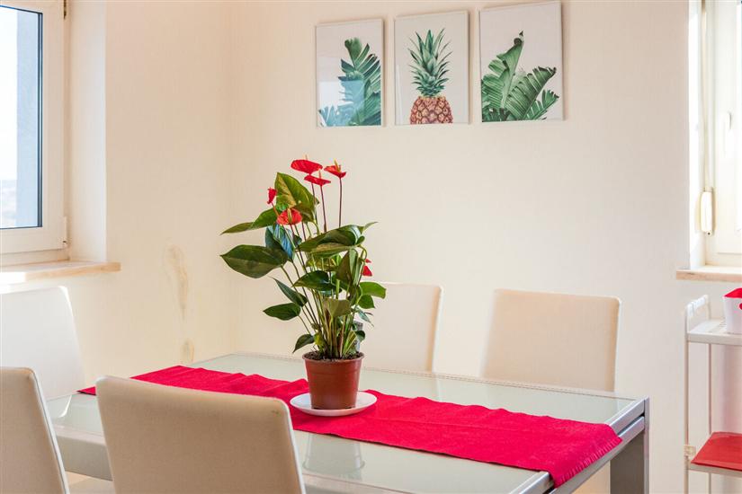 Apartment A1, for 5 persons