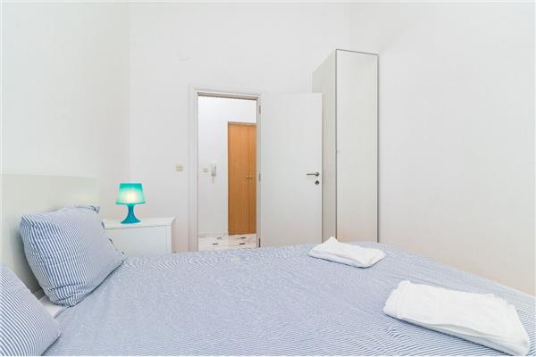 Apartment A1, for 5 persons