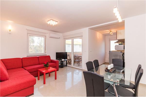 Apartment A1, for 5 persons