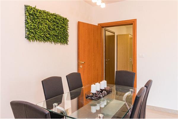 Apartment A1, for 5 persons