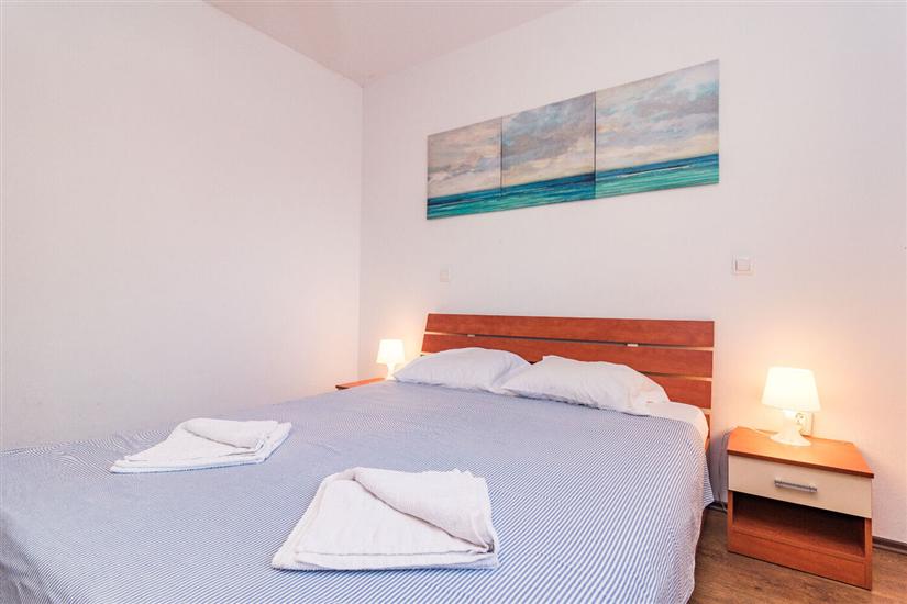 Apartment A1, for 5 persons