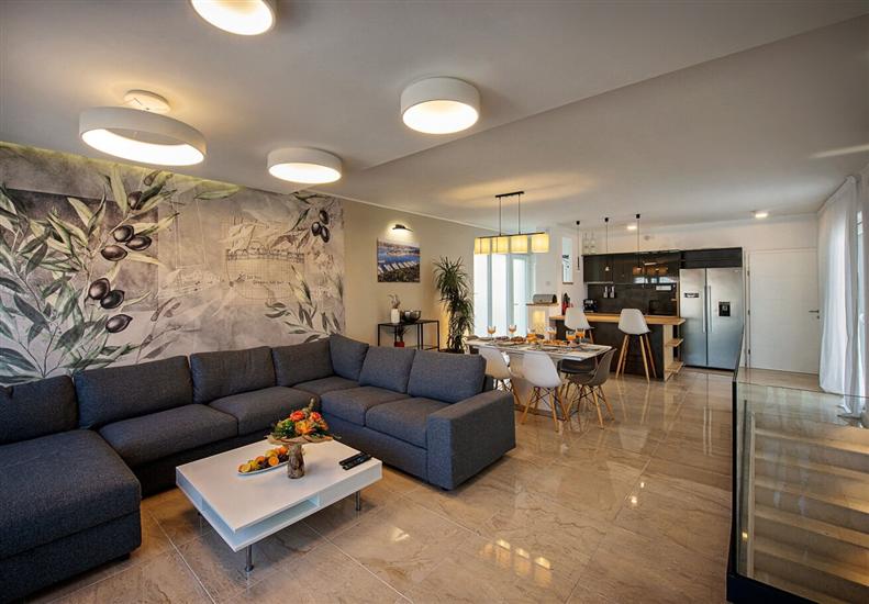 House K1, for 8 persons