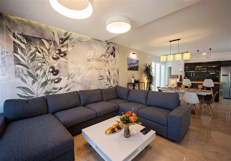 House K1, for 8 persons