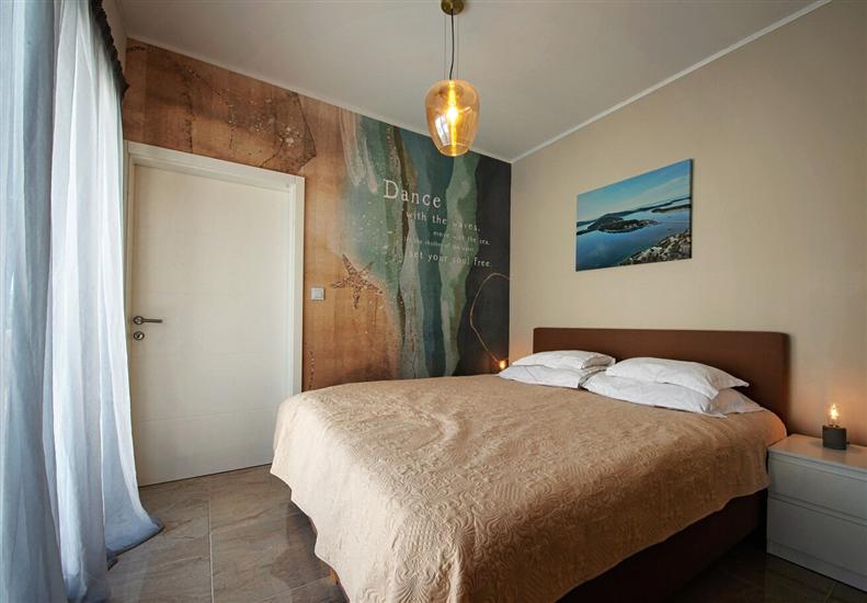 House K1, for 8 persons