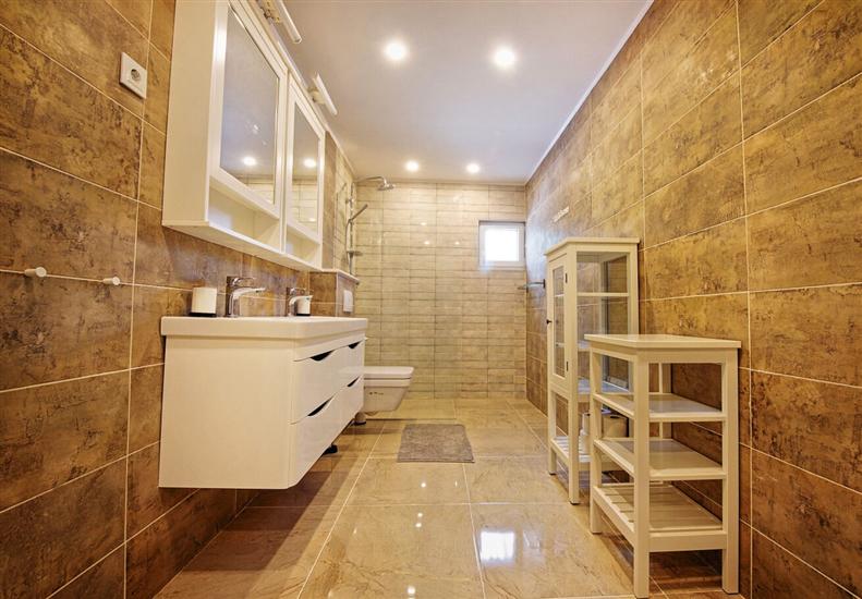 House K1, for 8 persons