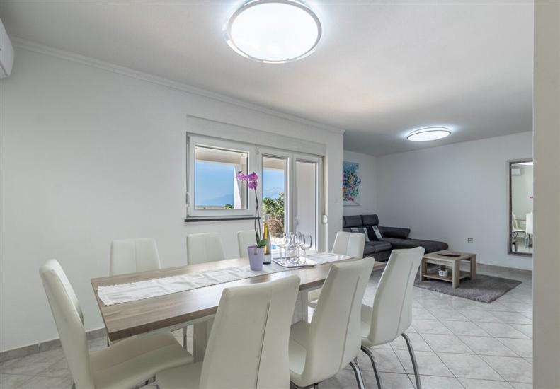 House K1, for 10 persons